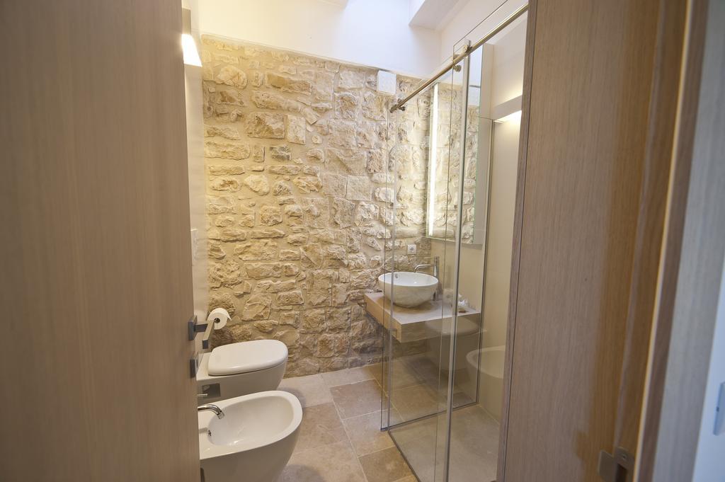 Moma Molfetta Mare Bed and Breakfast Kamer foto