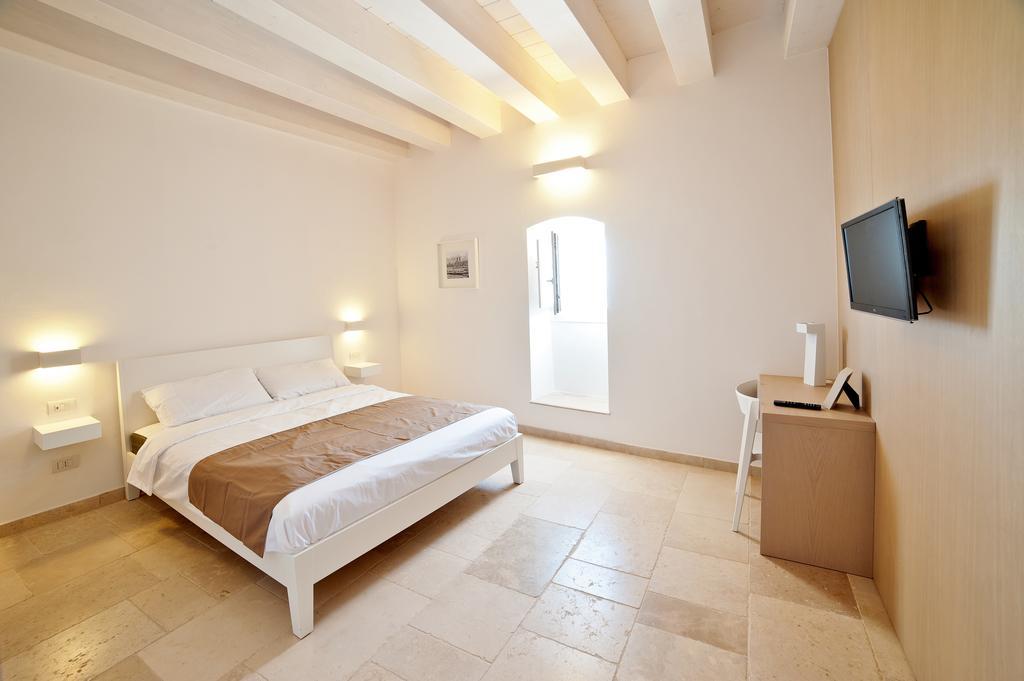 Moma Molfetta Mare Bed and Breakfast Kamer foto